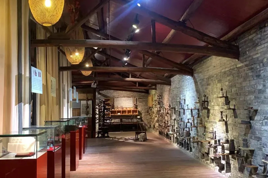 “藏灯阁”灯文化博物馆