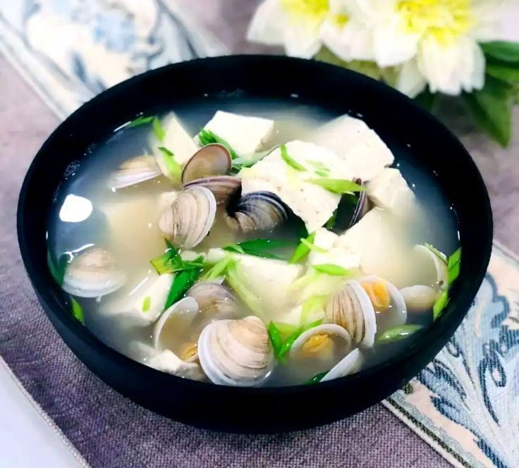 蛤蜊豆腐汤